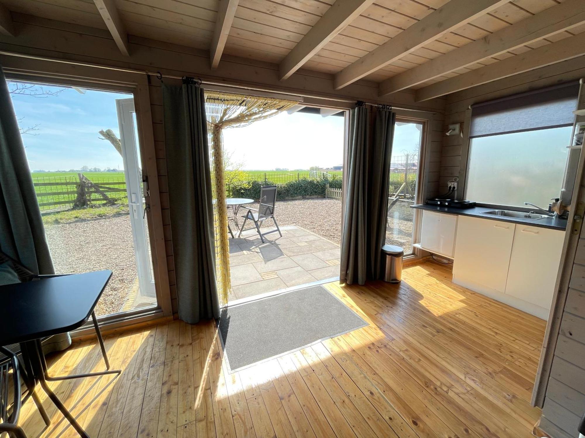Вилла Logeerboerderij De Salix Hitzum Экстерьер фото