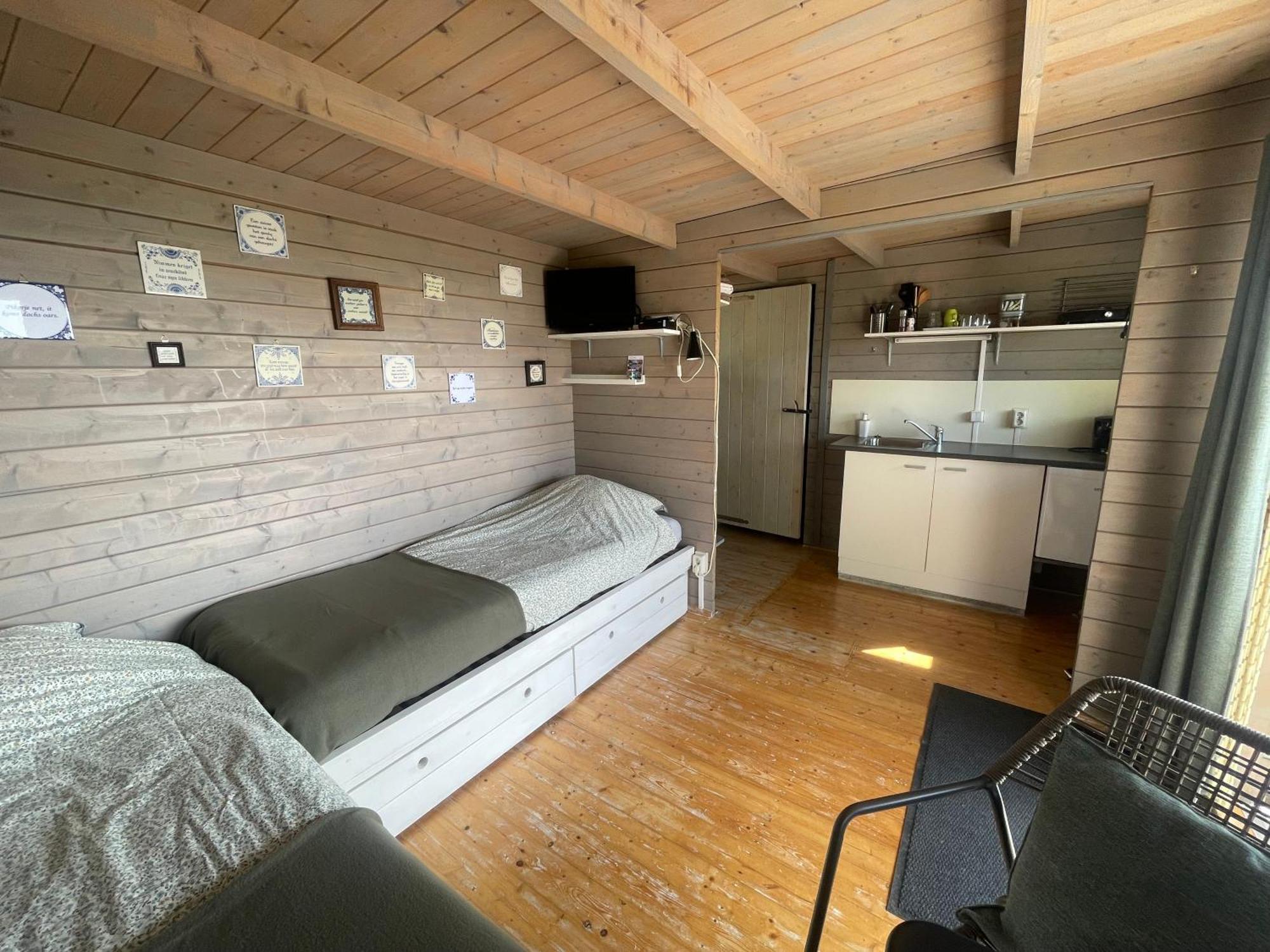 Вилла Logeerboerderij De Salix Hitzum Экстерьер фото