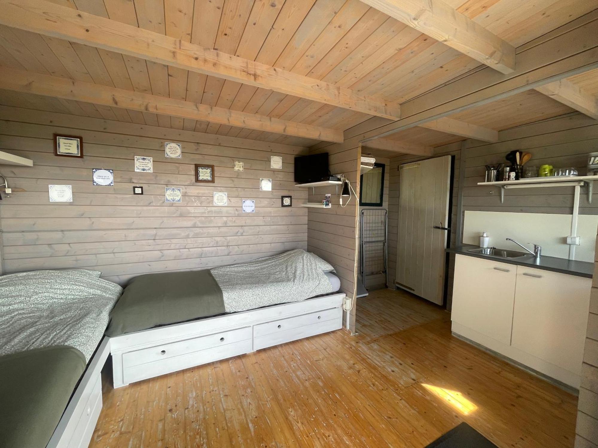 Вилла Logeerboerderij De Salix Hitzum Экстерьер фото